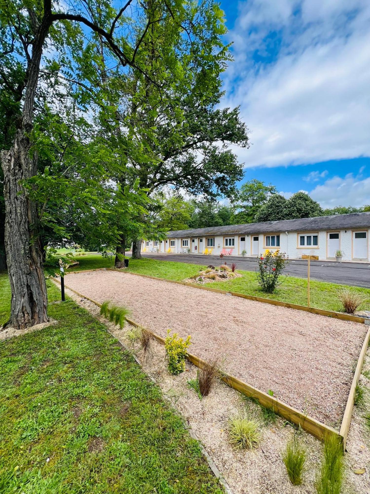 Motel Les Broussailles Mesves-sur-Loire المظهر الخارجي الصورة