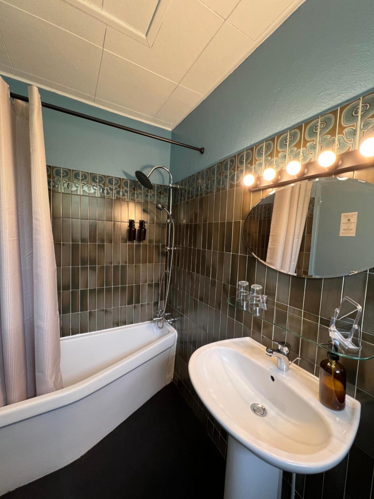 Motel Les Broussailles Mesves-sur-Loire المظهر الخارجي الصورة
