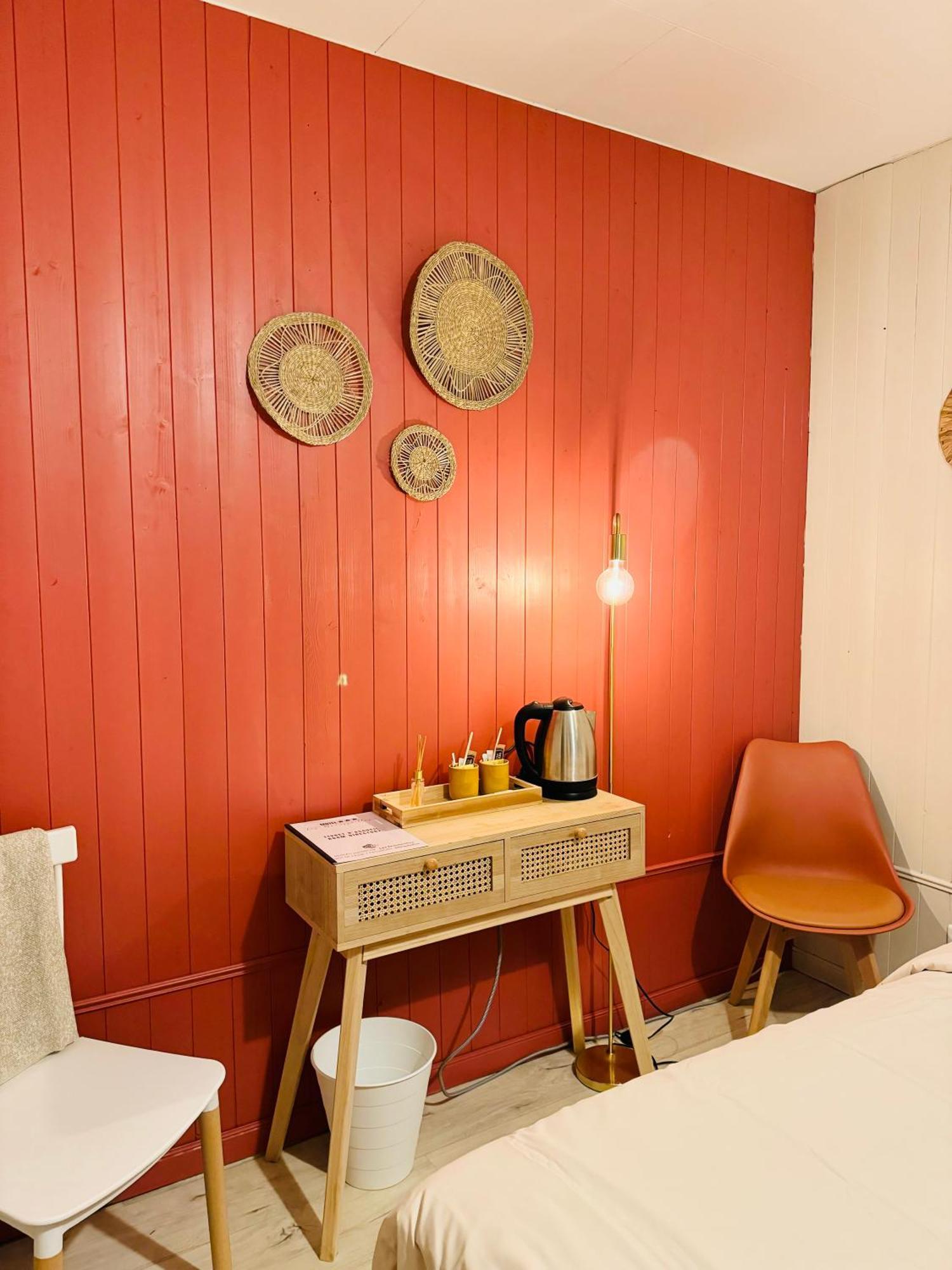 Motel Les Broussailles Mesves-sur-Loire المظهر الخارجي الصورة